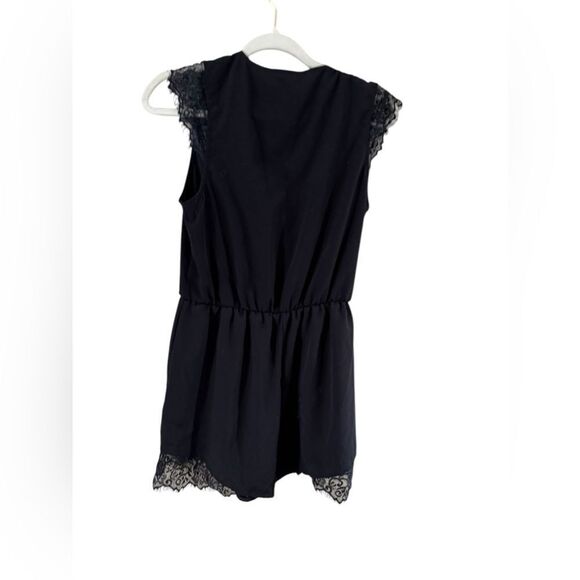 Kimchi Blue Black Lace Romper Size Medium - Picture 9 of 9